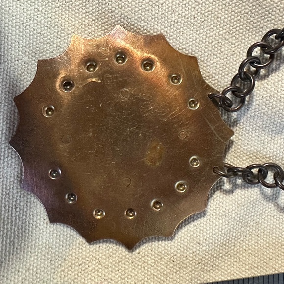 Incredibly Unique VINTAGE COPPER Micro needlepoint SUN/STAR NECKLACE - Picture 2 of 3